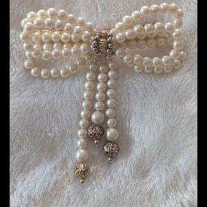Vintage Pearl Bead Bow Hair Clip